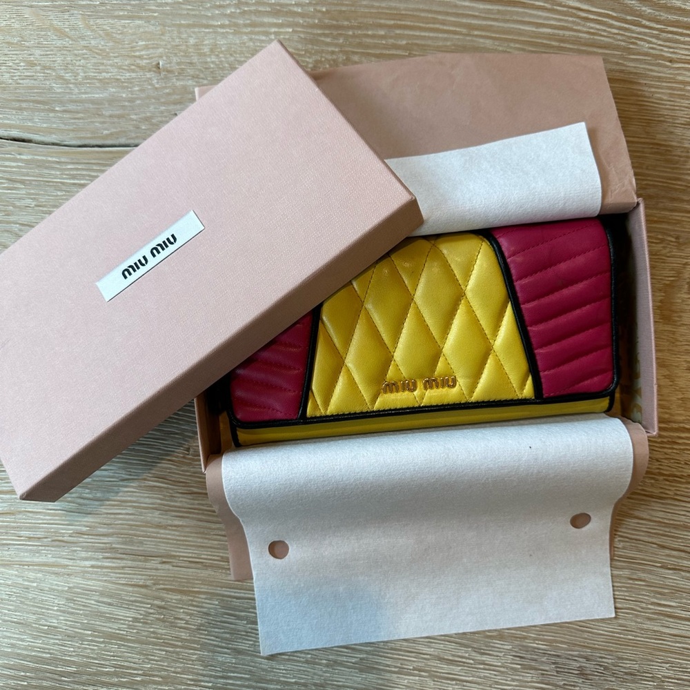 Miu Miu Leather Wallet